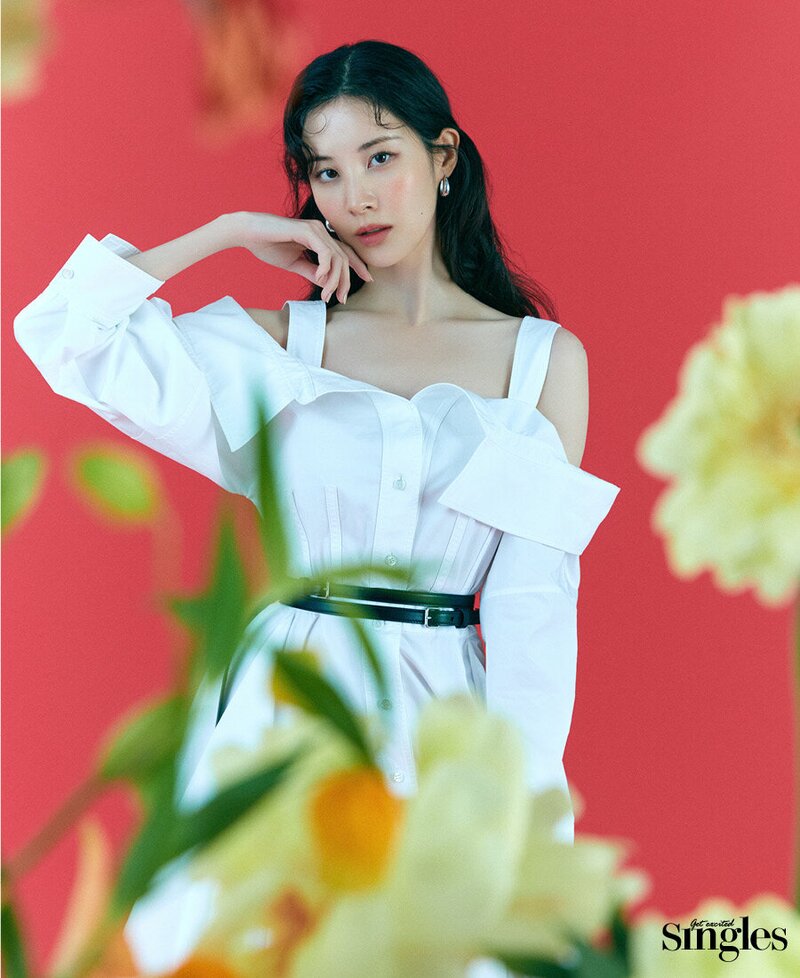 SEOHYUN x NA IN-WOO for SINGLES Magazine Korea July Issue 2022 documents 2