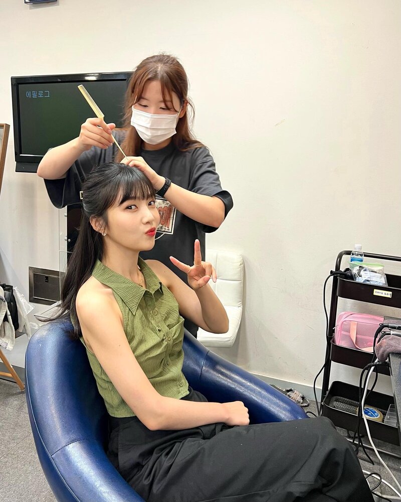 220814 Red Velvet Joy Instagram Update documents 7