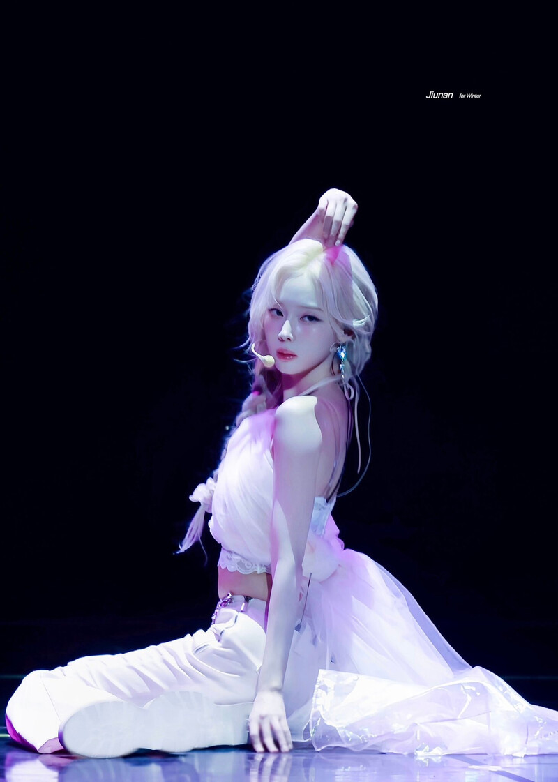 240630 aespa Winter - ‘SYNK : Parallel Line’ Tour in Seoul Day 2 documents 3