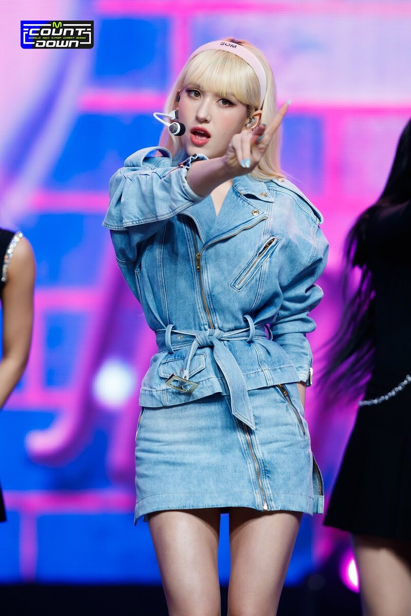211111 SOMI - 'XOXO' at M Countdown documents 8