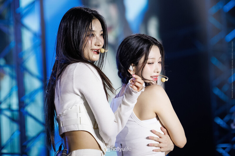 240511 fromis_9 Saerom - KWAVE Music Festival in Manila documents 1