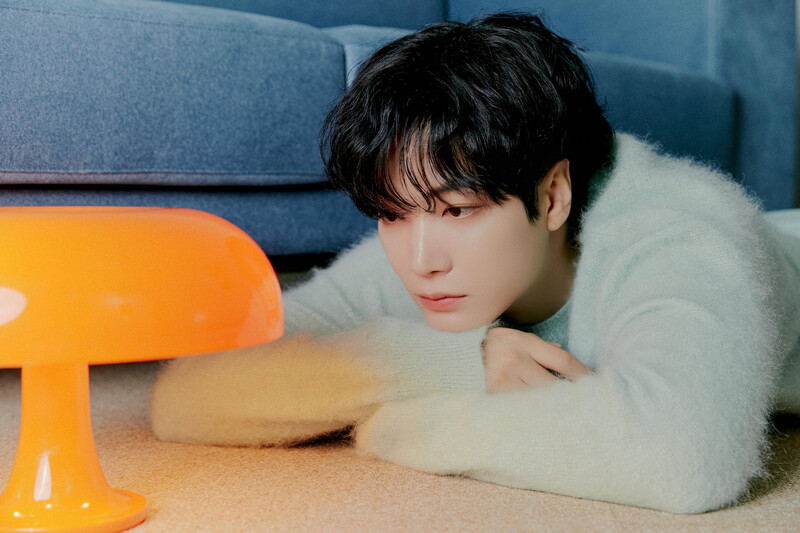 Kim Jonghyeon Brilliant Season Concept Photos documents 3