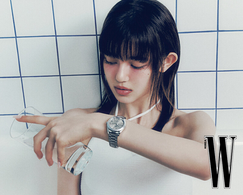 NewJeans DANIELLE for W Korea x OMEGA Watches July Issue 2023 documents 10