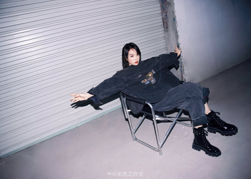 Victoria for EVISU 30th Anniversary Show documents 6