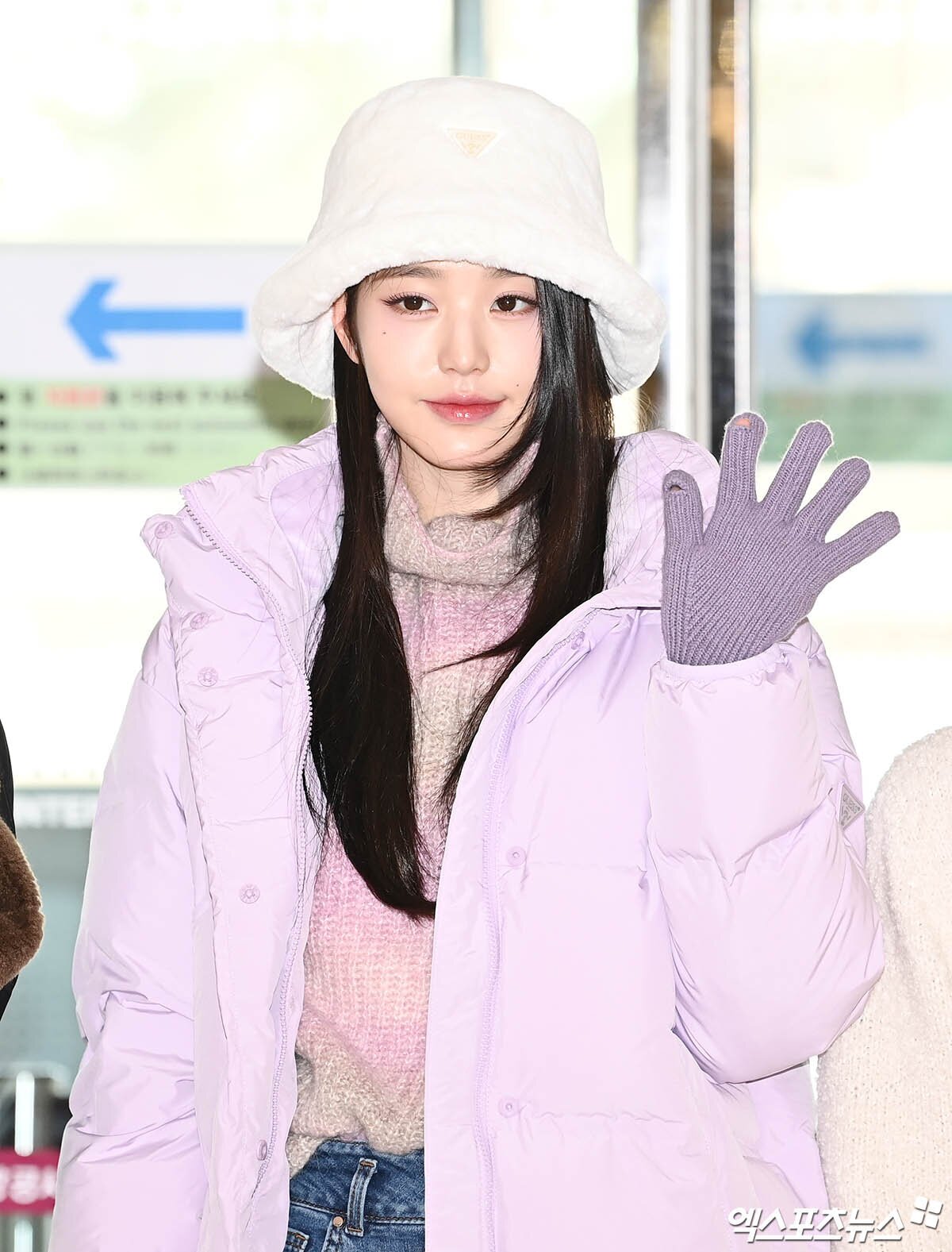 230222 IVE Wonyoung at Gimpo International Airport | kpopping