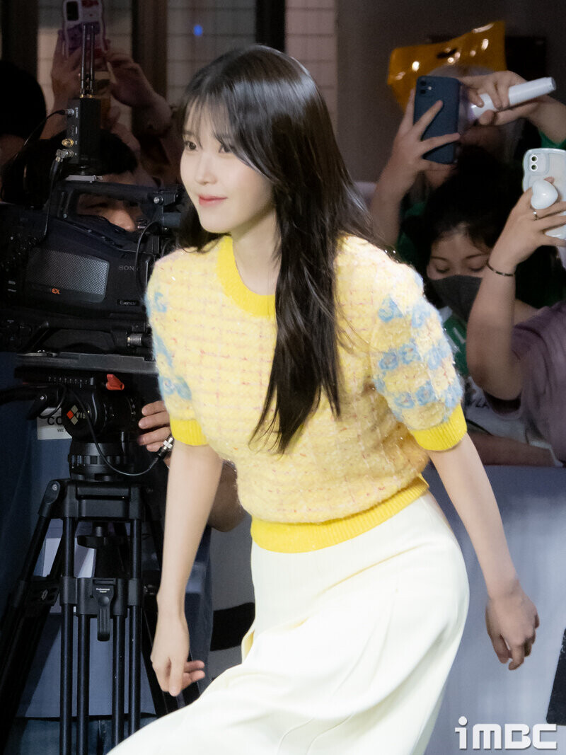 230424 IU- 'DREAM' VIP Premiere Event at Seoul documents 7