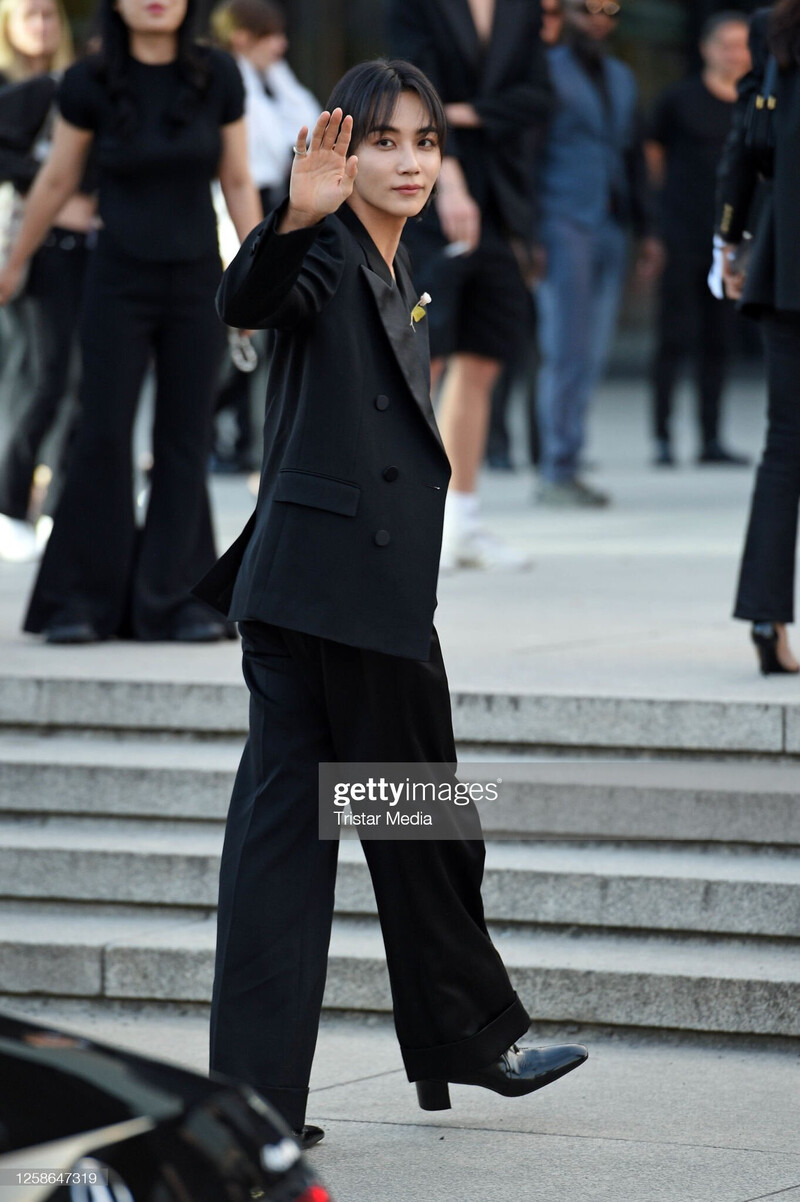 230613 SEVENTEEN Jeonghan at YSL MEN’S SUMMER 24 SHOW documents 14