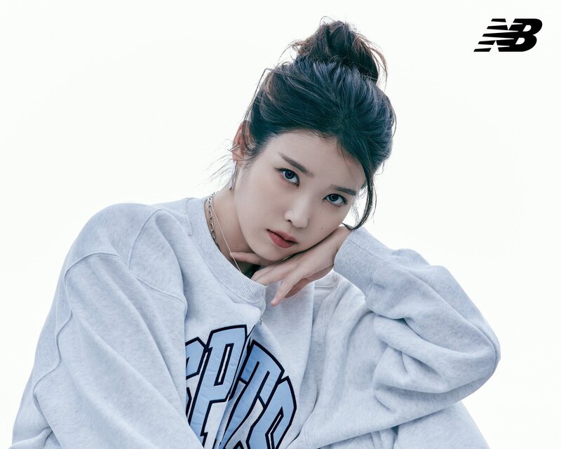 IU for New Balance 2021 FW Collection documents 1