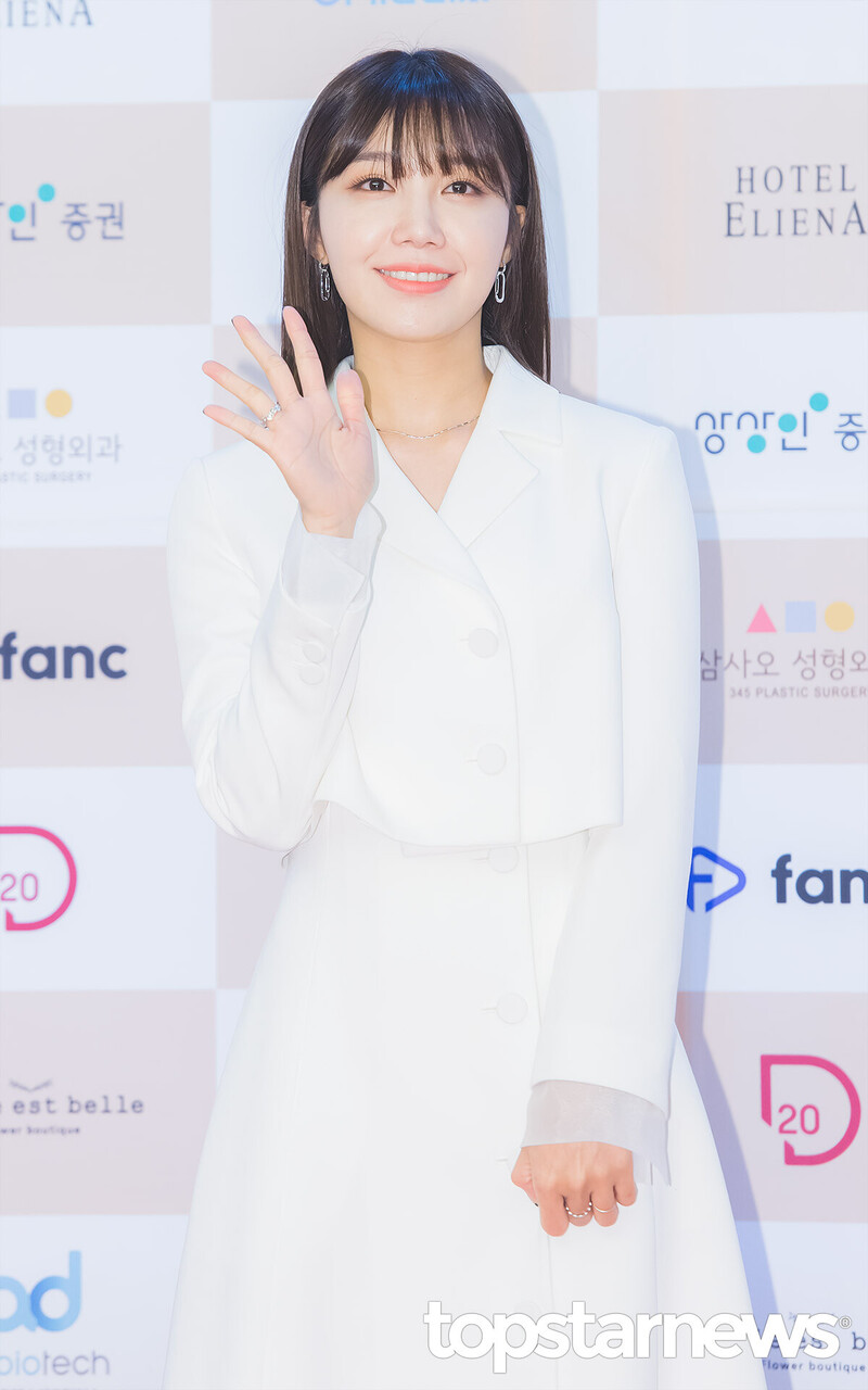 211111 Apink EUNJI at 9th '10 People who made Korea Shine 2021' Award Ceremony documents 4