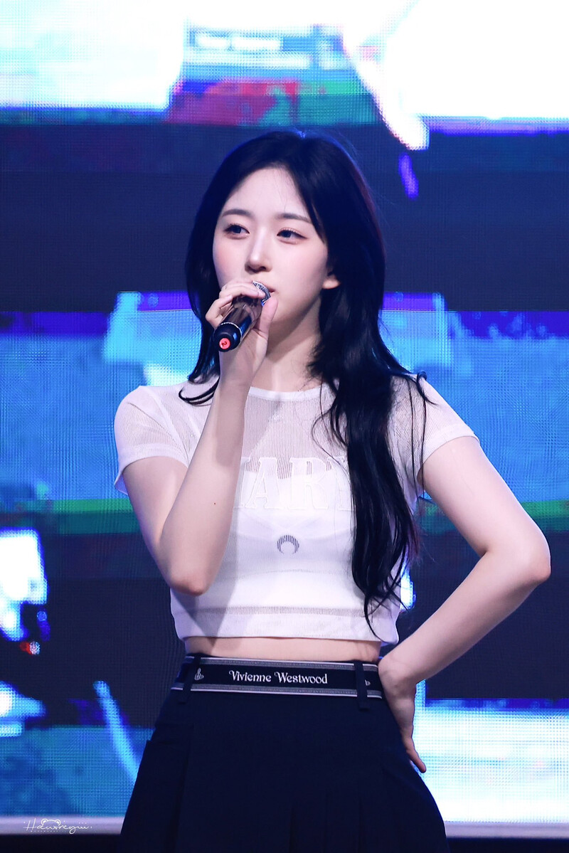 240527 NMIXX Haewon - Shinhan University Festival documents 1