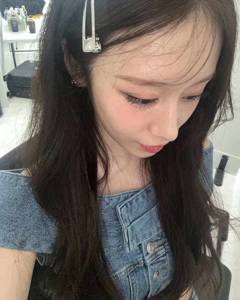 240607 T-ara Jiyeon Instagram update documents 2