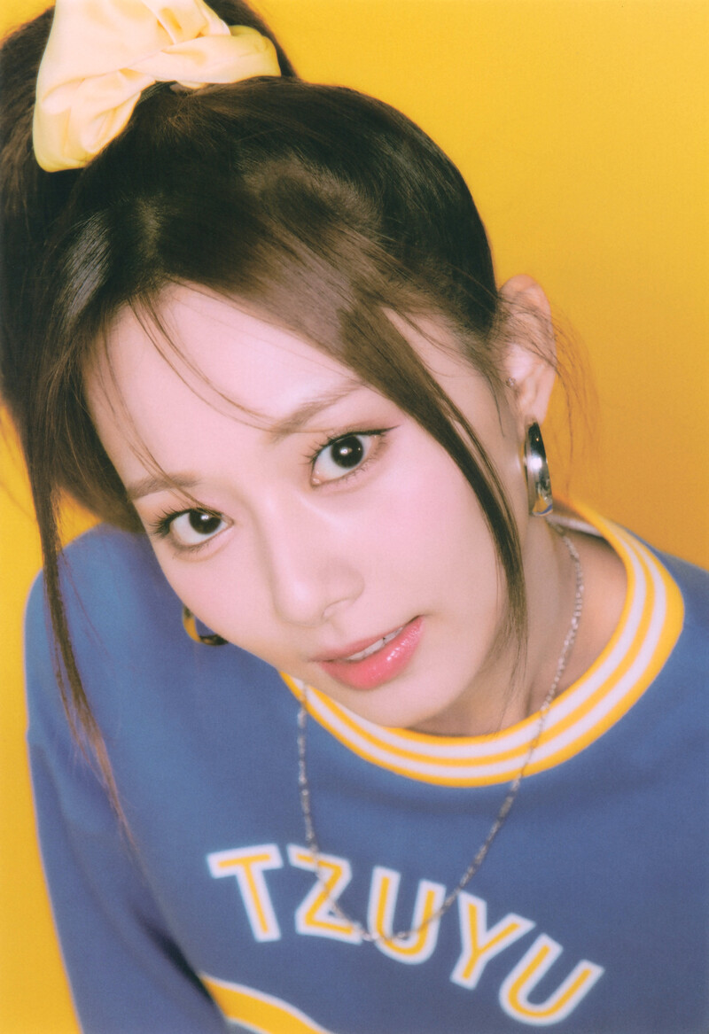 TWICE - Official Fanclub 'ONCE 4th Generation' (Scans) documents 9