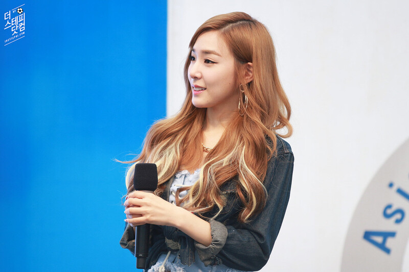 140929 Girls' Generation Tiffany at SBS Cultwo Show documents 1