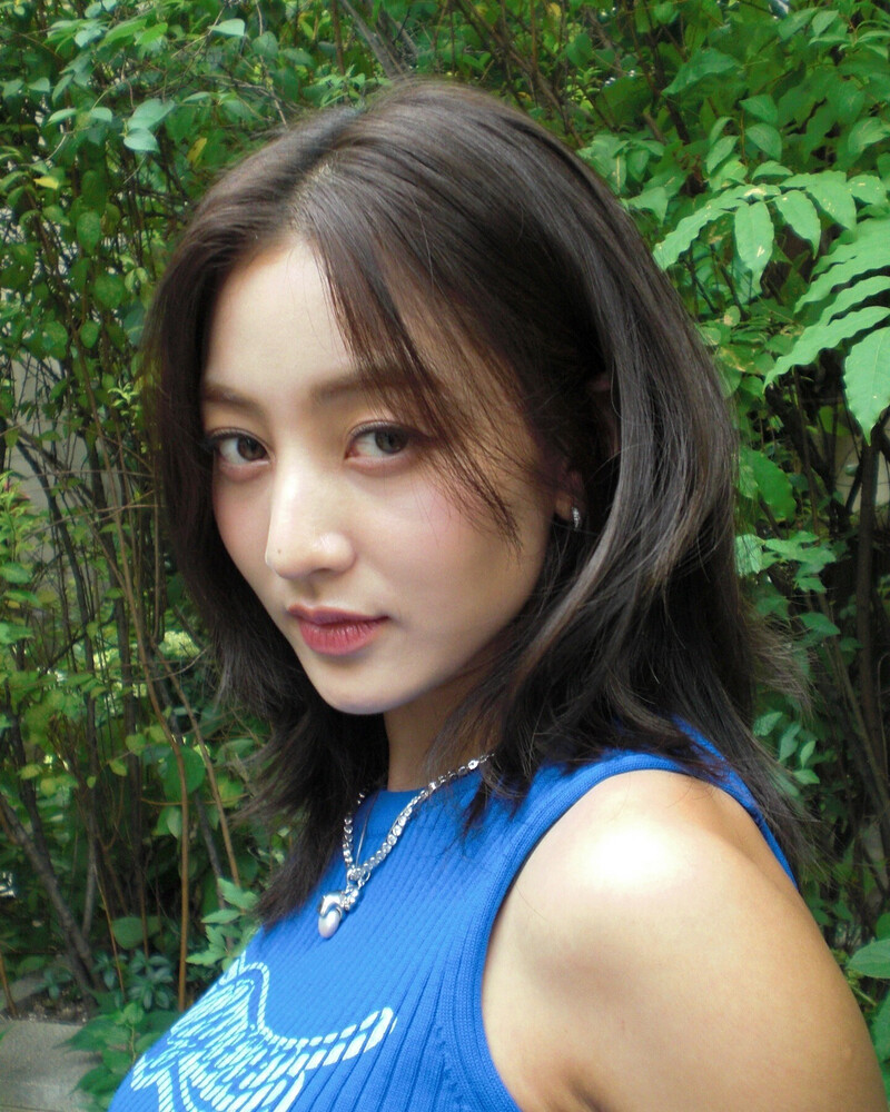 240804 - JIHYO Instagram Update documents 3