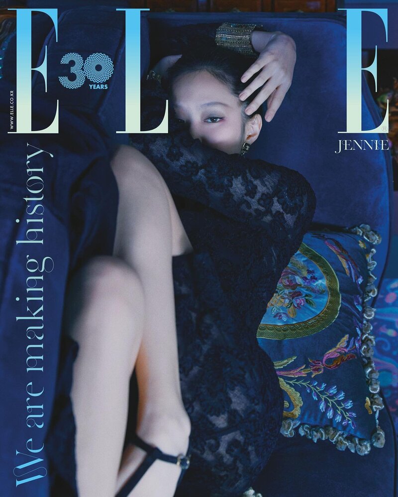 BLACKPINK Jennie for ELLE Korea Magazine November 2022 Issue documents 2