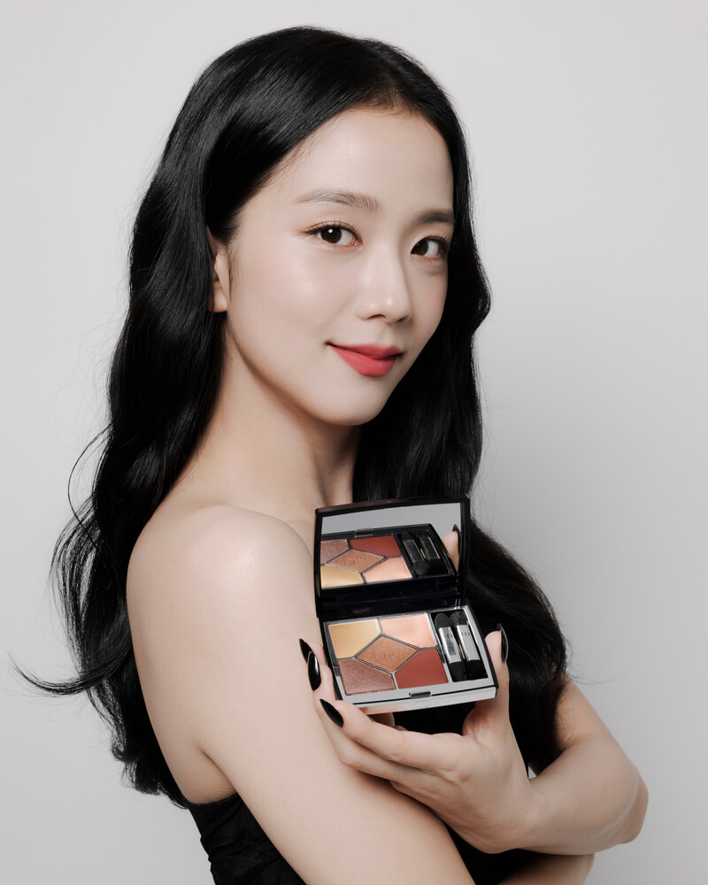 BLACKPINK Jisoo 2023 Dior Spring-Summer Show Day Diary Photoshoot documents 8