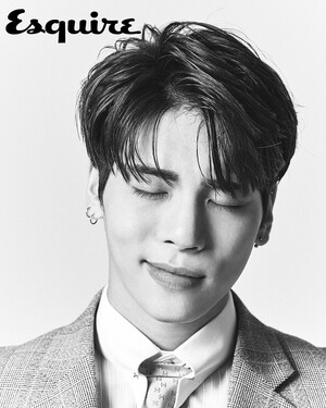 Jonghyun for Esquire May 2017