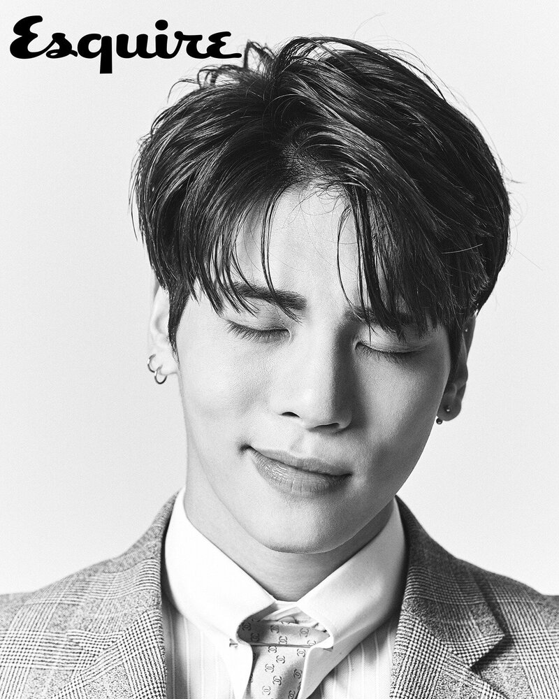 Jonghyun for Esquire May 2017 documents 1