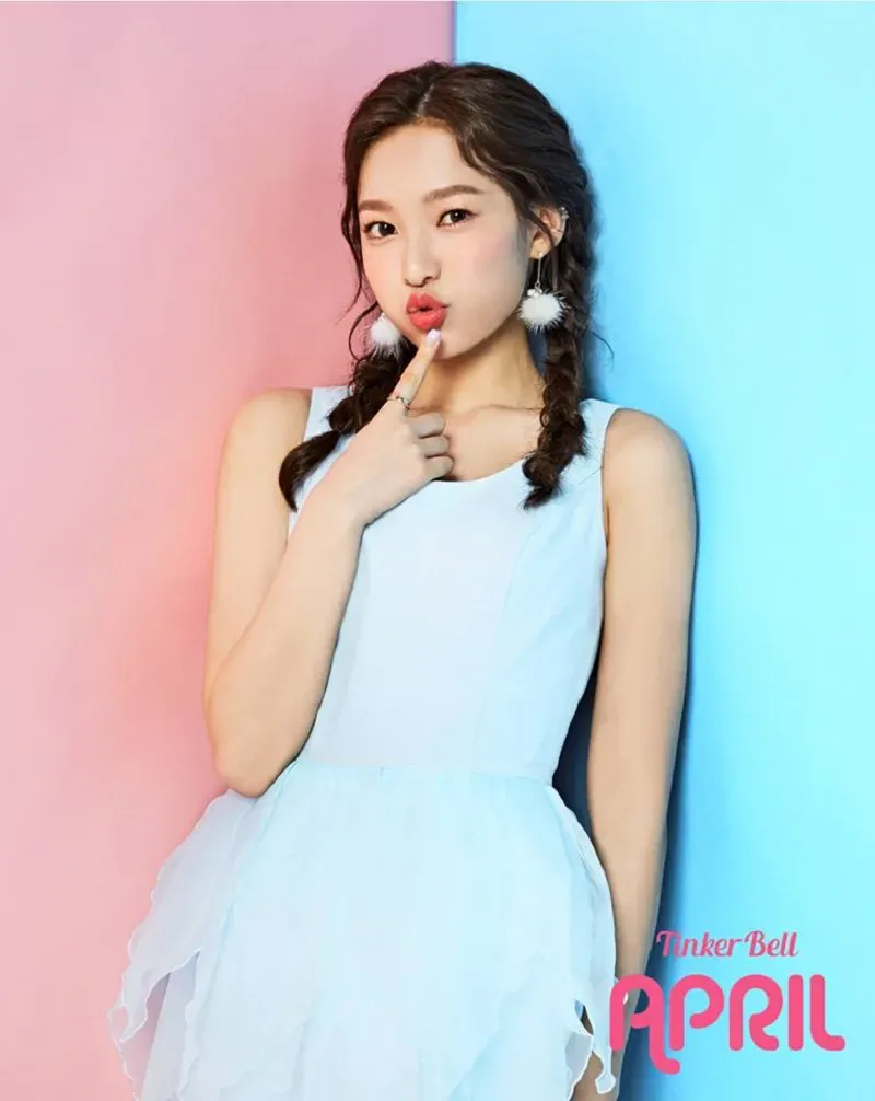 APRIL_Yena_Tinkerbell_promo_photo.png