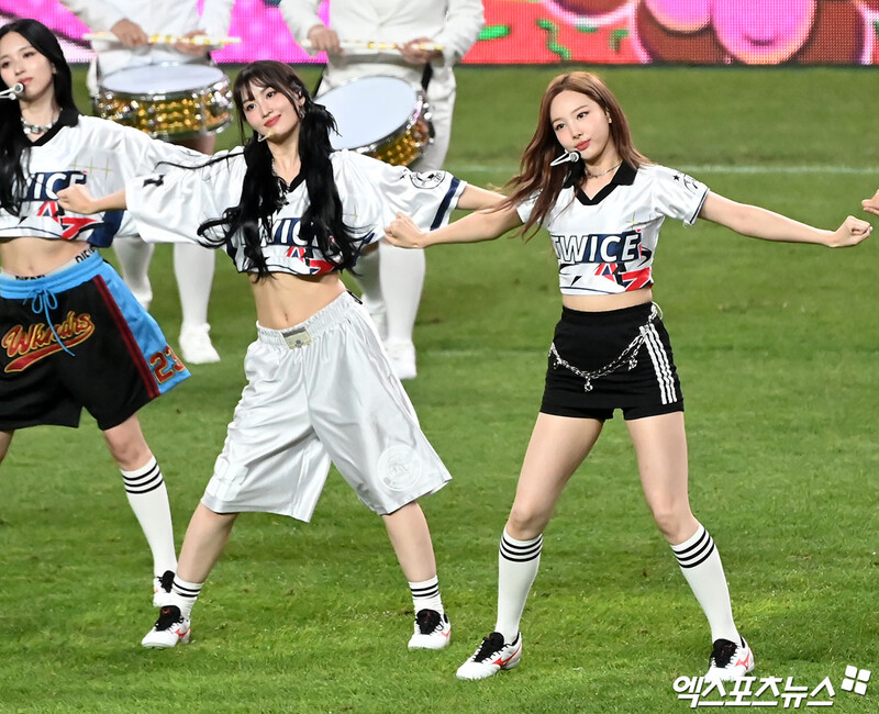 240731 TWICE  at Team K-League vs. Tottenham Hotspur's Halftime Show documents 7