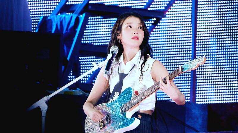 240921 IU - HEREH World Tour Concert Encore: The Winning in Seoul Day 1 documents 3