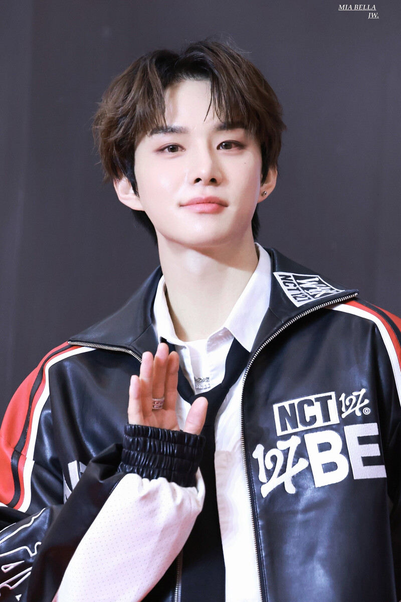 241227 JUNGWOO at 2024 Asia Artist Awards documents 1