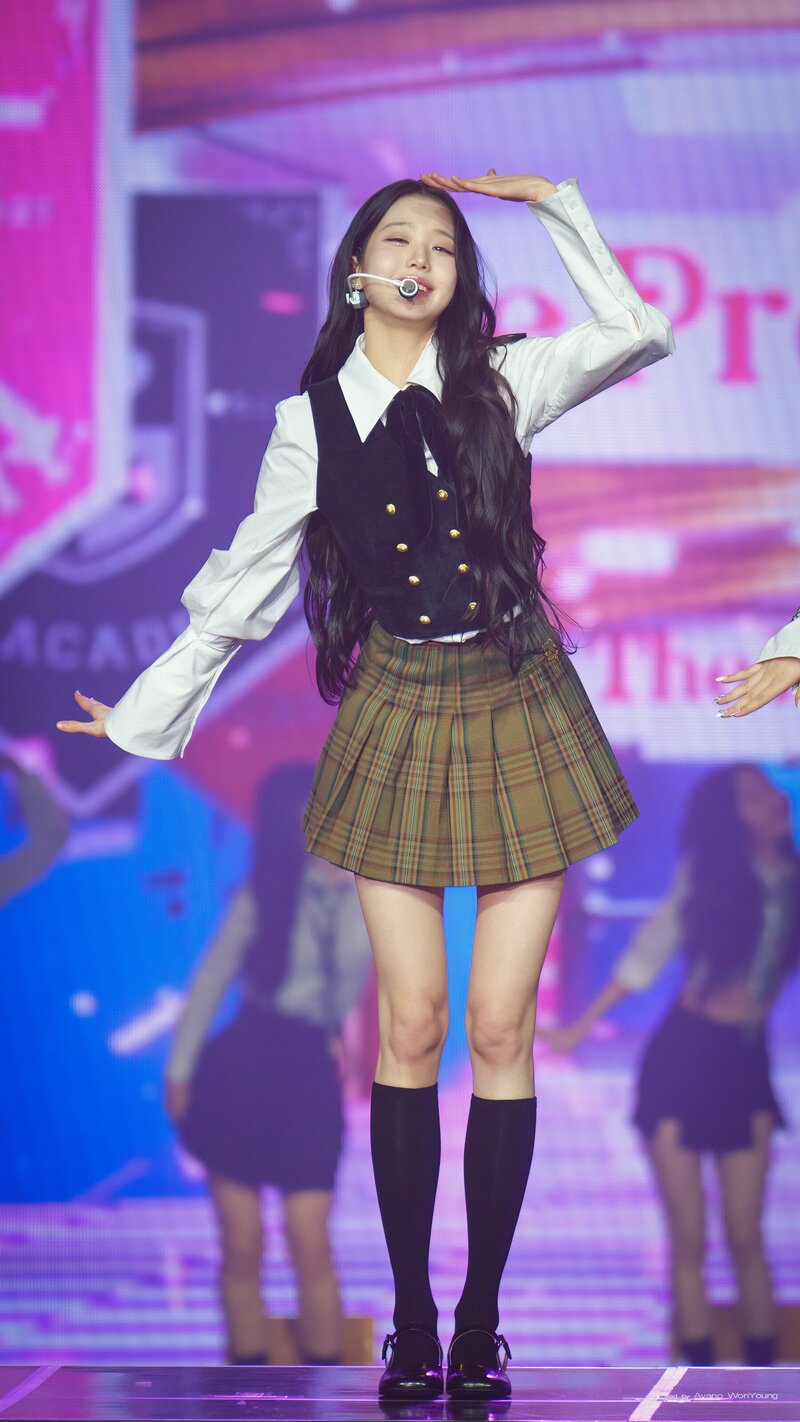 230211 IVE Wonyoung - 'The Prom Queens' Day 1 documents 26