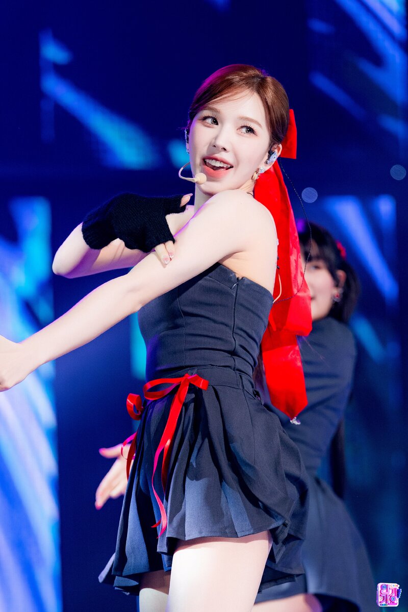 231126 Red Velvet Wendy - 'Chill Kill' at Sbs Inkigayo documents 1