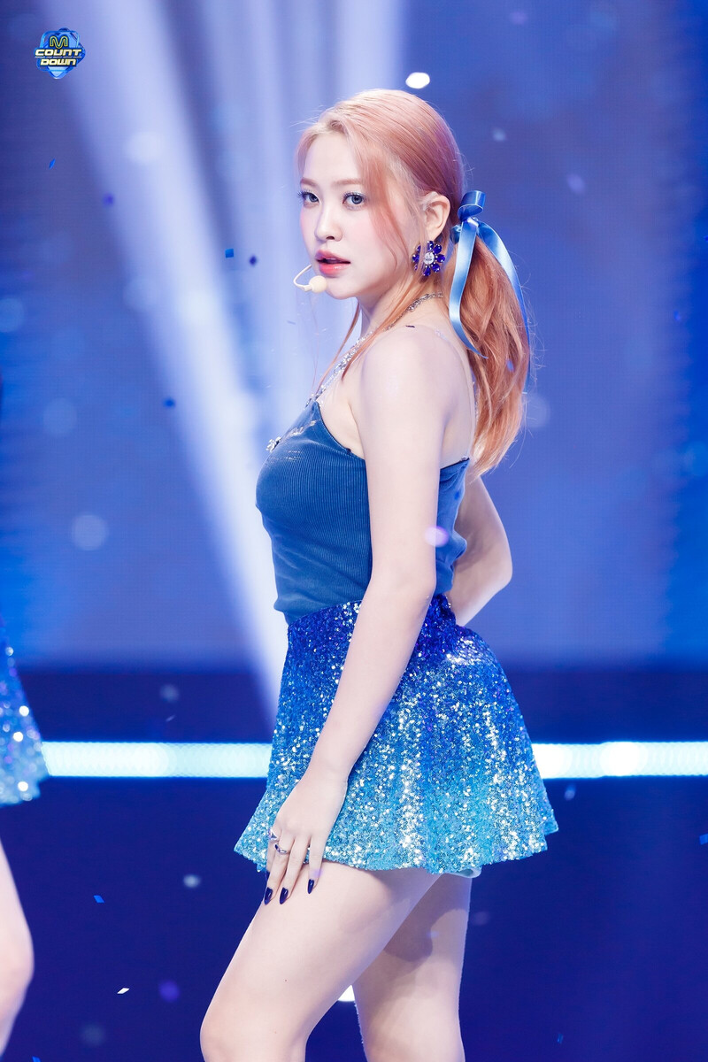 240704 RED VELVET Yeri - 'Cosmic' at M Countdown documents 10