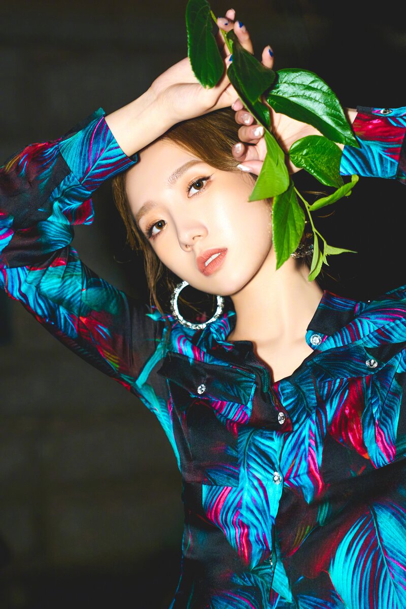 Mei Qi for Born To Dance documents 2