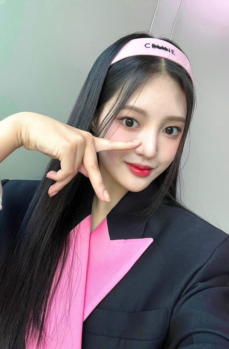 221223 - SEO YUNJU Twitter Update documents 1