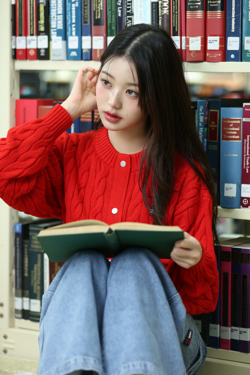 241009 Starship Entertainment Naver Post with IVE Wonyoung - Tommy Jeans Photoshoot Behind documents 6