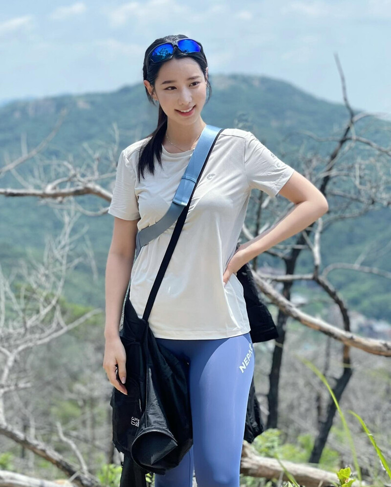 210618 Johyun Instagram Update documents 2