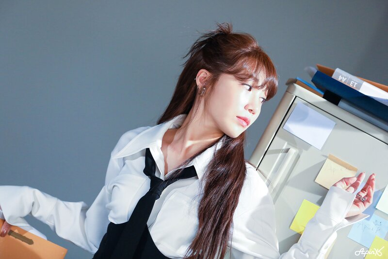 230424 IST Naver post - APINK 'Singles Magazine' April 2023 Issue behind documents 19