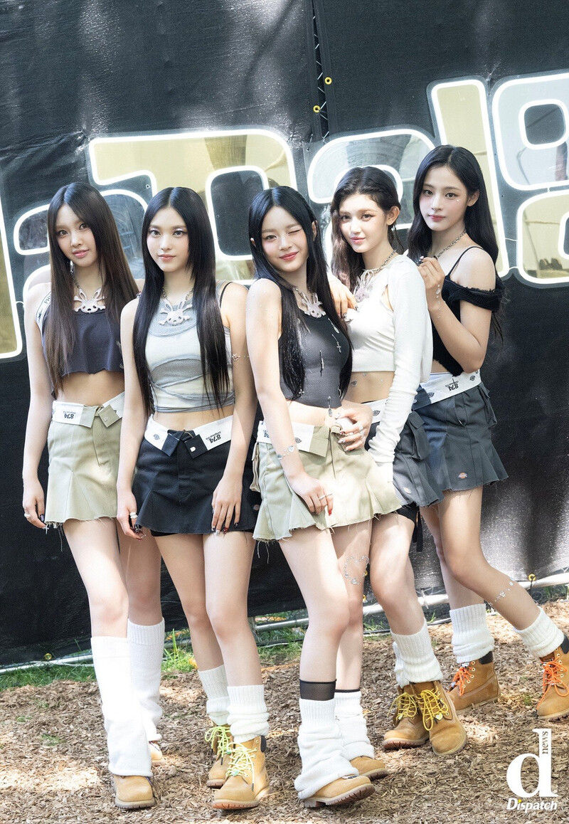 230820 New Jeans - Backstage at 'Lollapalooza Chicago 2023' with Dispatch documents 6