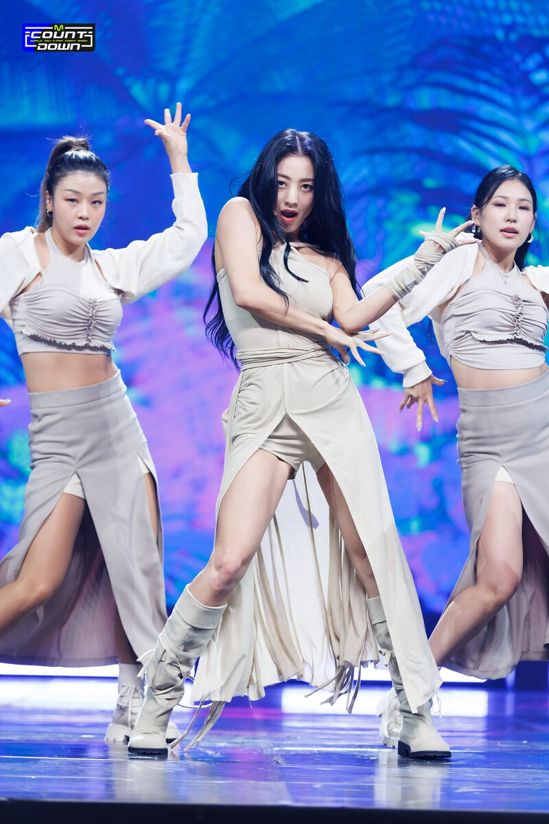 230824 TWICE Jihyo - 'Closer' at M COUNTDOWN documents 14