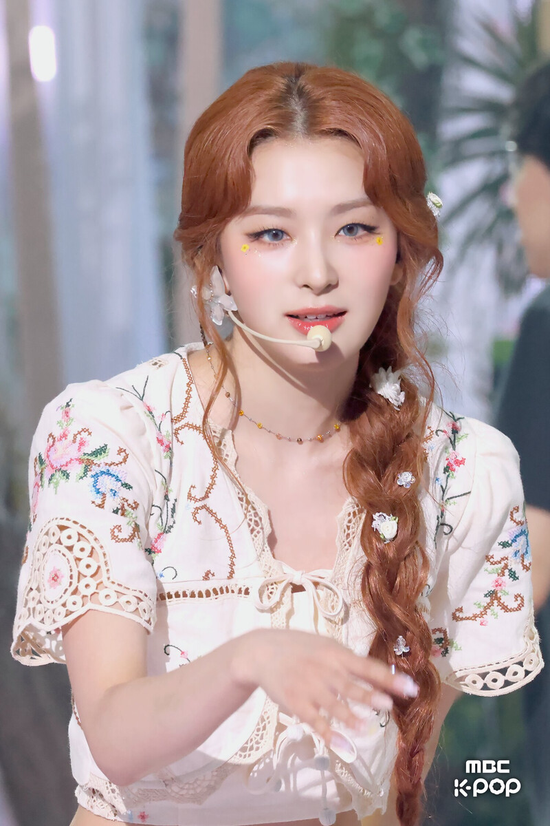 240706 Red Velvet Seulgi - 'Cosmic' at Music Core documents 2