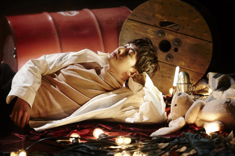 Zhoumi "The Lonely Flame" Concept Teaser Images documents 2