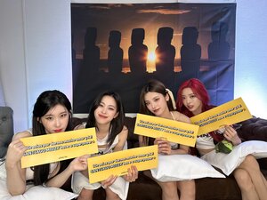 240419 - ITZY Twitter Update - ITZY 2nd World Tour 'BORN TO BE' in SANTIAGO