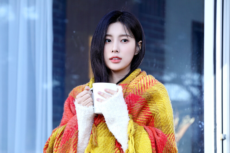 220112 8D Naver Post - Hyewon 'W' MV Shoot Behind documents 1