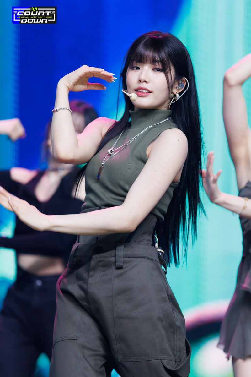 230608 fromis_9 Jiwon - '#menow' at M COUNTDOWN documents 2