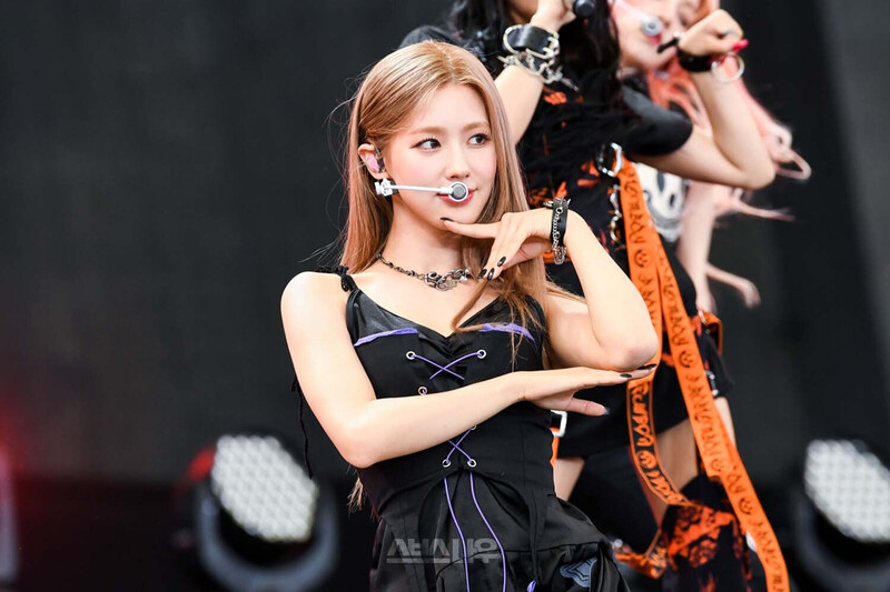 220516 SBSNOW Twitter Update - (G)I-DLE at 2022 KPOP Flex Germany documents 5