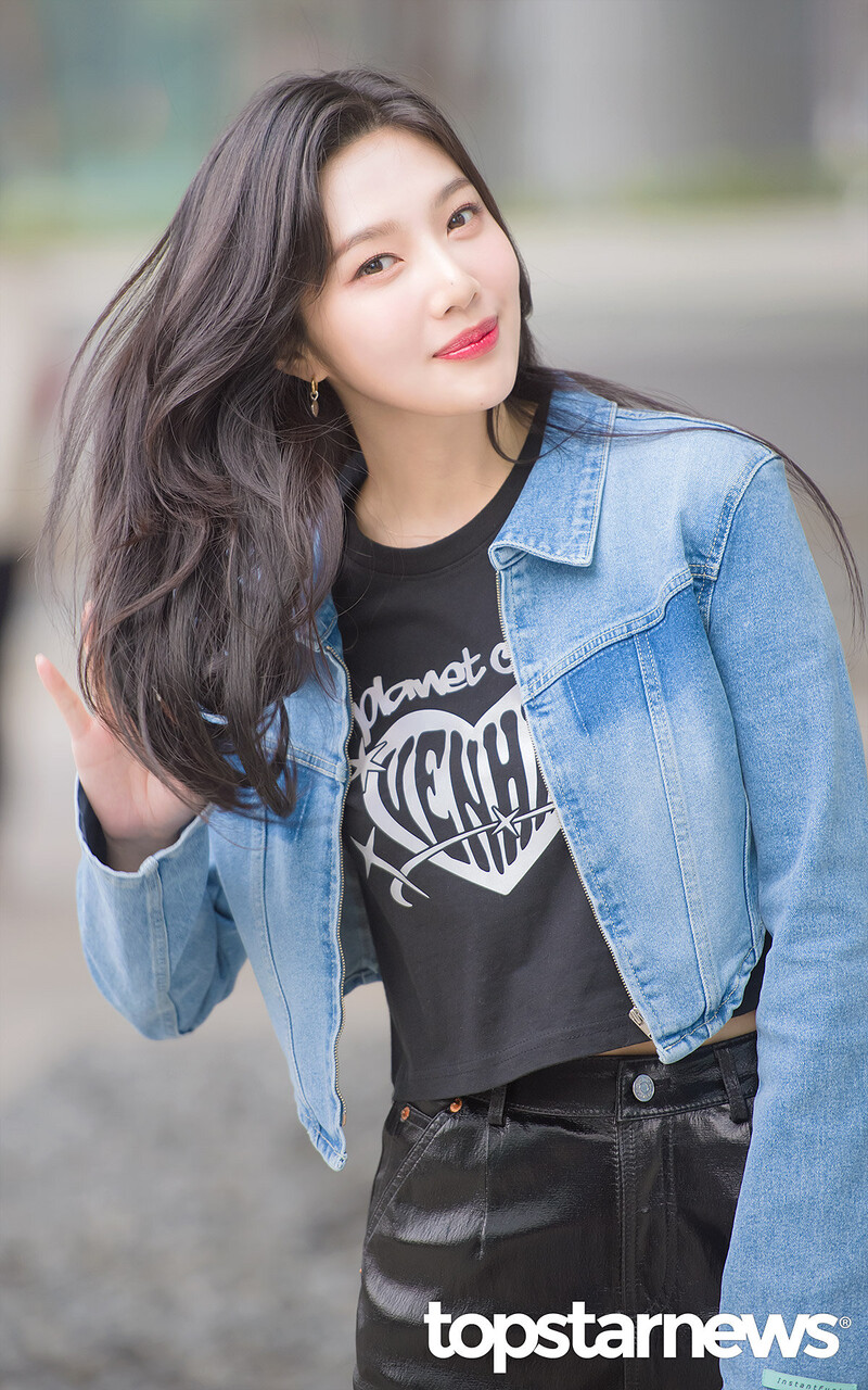 230315 Red Velvet Joy - Animal Farm Commute documents 20