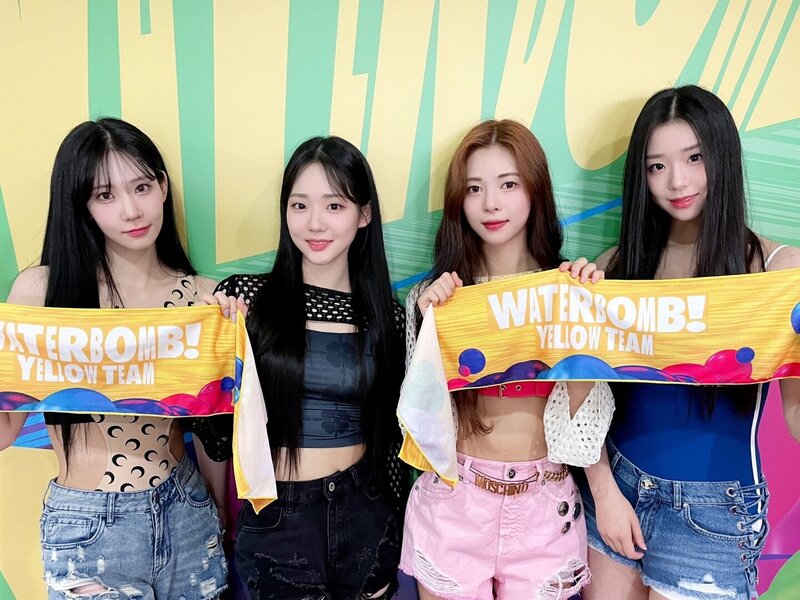 230625 tripleS Twitter Update - Seoyeon, Nakyoung, Dahyun & Chaeyeon at the WATERBOMB FEST 2023 documents 1