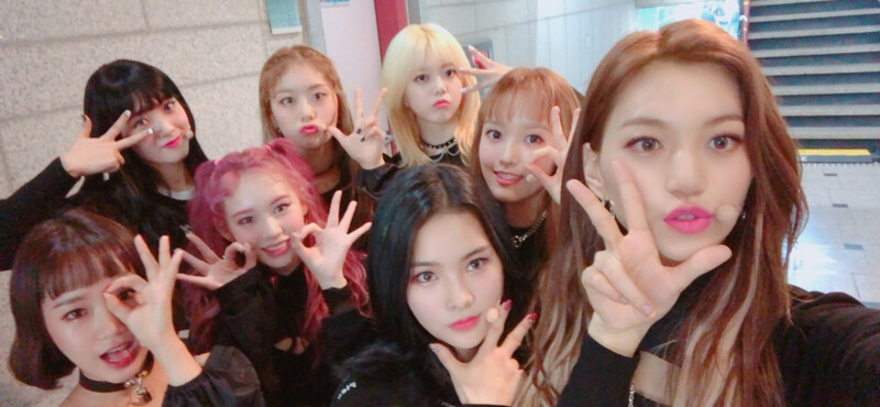 181014 Weki Meki STAFF Twitter update documents 2