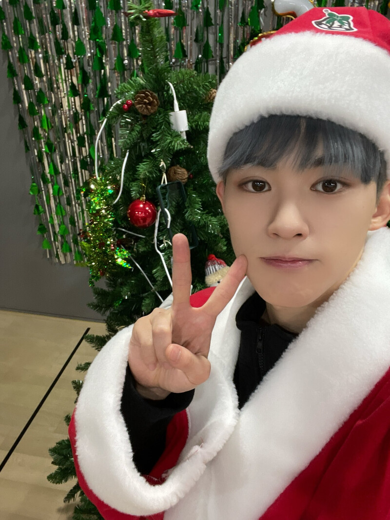 221224 TO1 Members Twitter Update - J.You documents 1