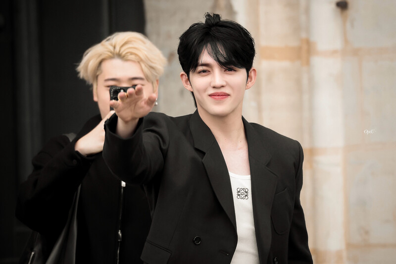 240927 SEVENTEEN S.Coups - LOEWE Paris Fashion Week documents 2