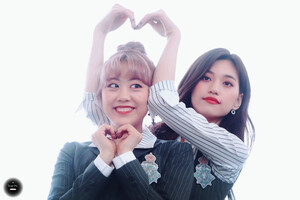 180225 Weki Meki at Goyang 'Lucky.' Fansign