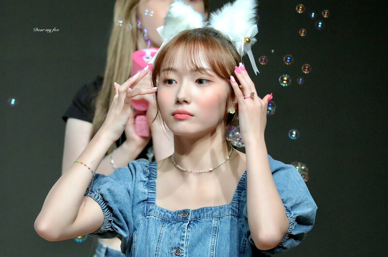 220725 Kep1er Youngeun  - Apple Music Fansign documents 1