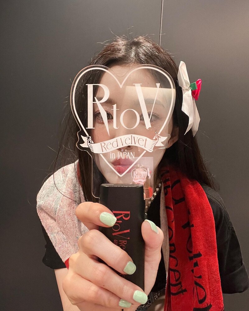 230505 Red Velvet Irene Instagram Update documents 3